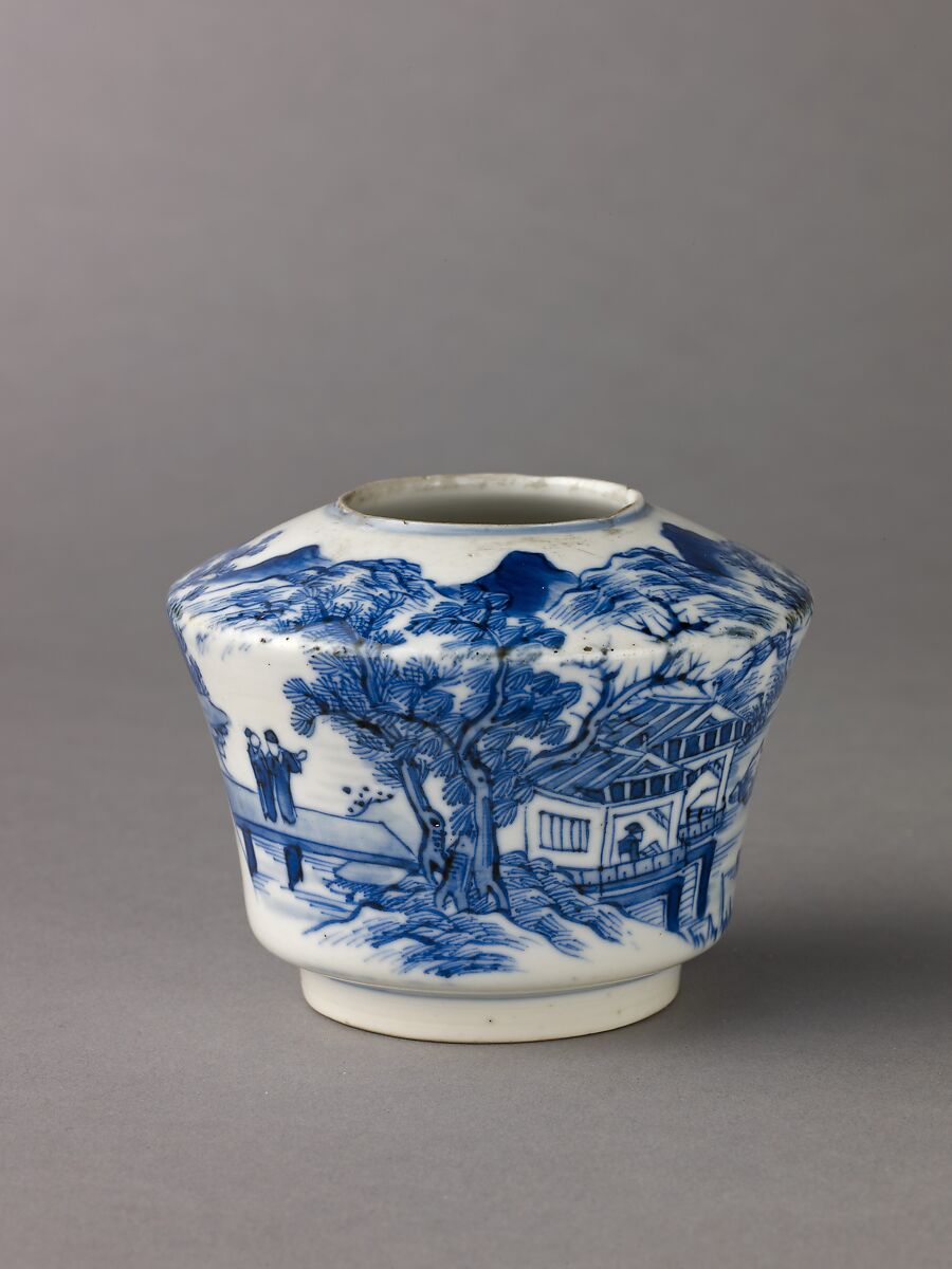 Water coupe, Chinese  , Qing Dynasty, Porcelain painted in underglaze blue., Chinese 