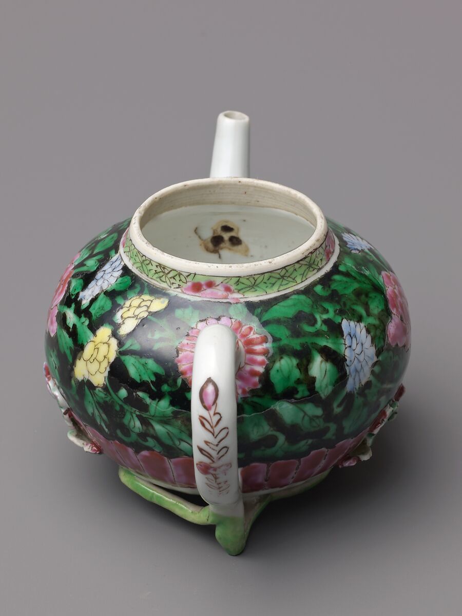 Teapot (a) and saucer (b), Chinese  , Qing Dynasty, Porcelain with full relief decoration, painted in overglaze enamels., Chinese