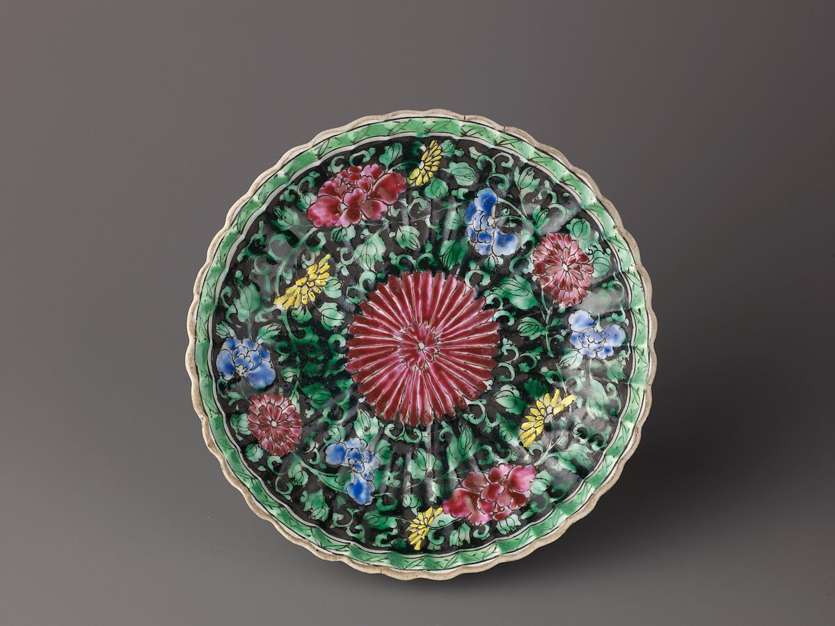 Teapot (a) and saucer (b), Chinese  , Qing Dynasty, Porcelain with full relief decoration, painted in overglaze enamels., Chinese