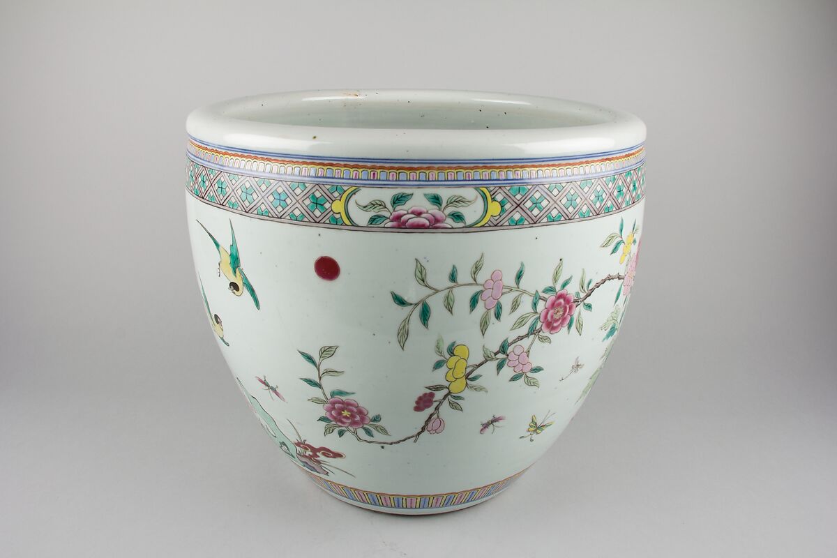 Fishbowl with birds and flowers, Porcelain painted in overglaze polychrome enamels (Jingdezhen ware), China