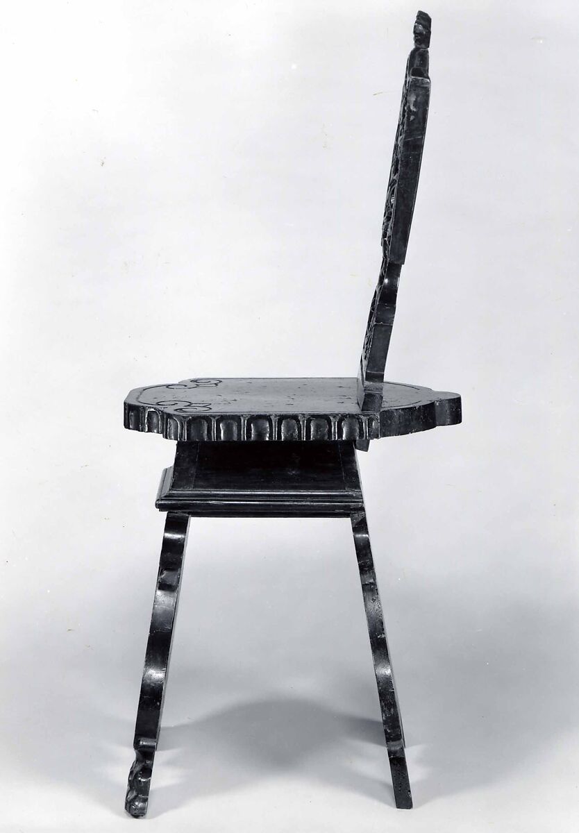 Side chair (sgabello, pair with 1975.1.2038), Walnut, carved., Italian