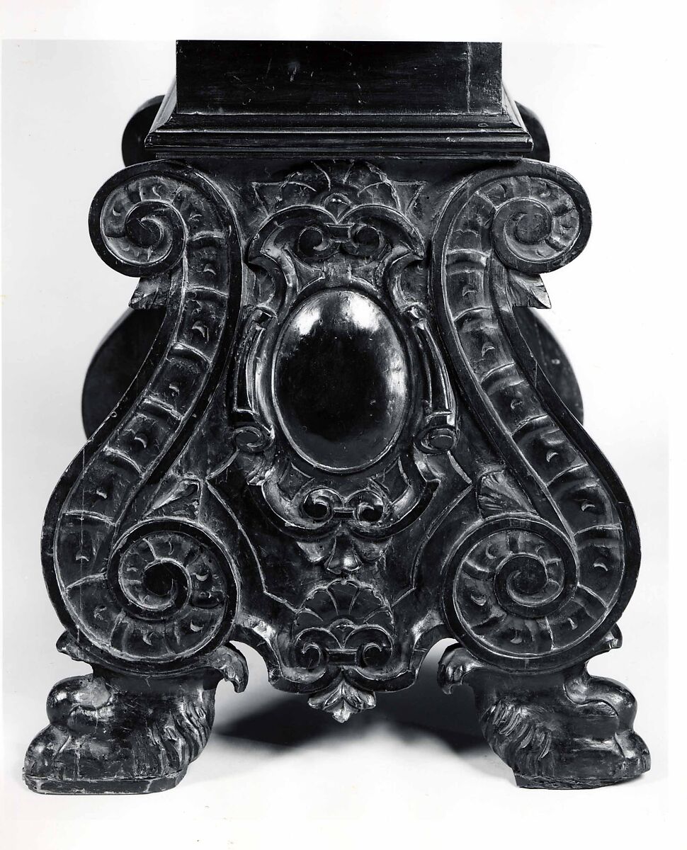 Side chair (sgabello, pair with 1975.1.2038), Walnut, carved., Italian