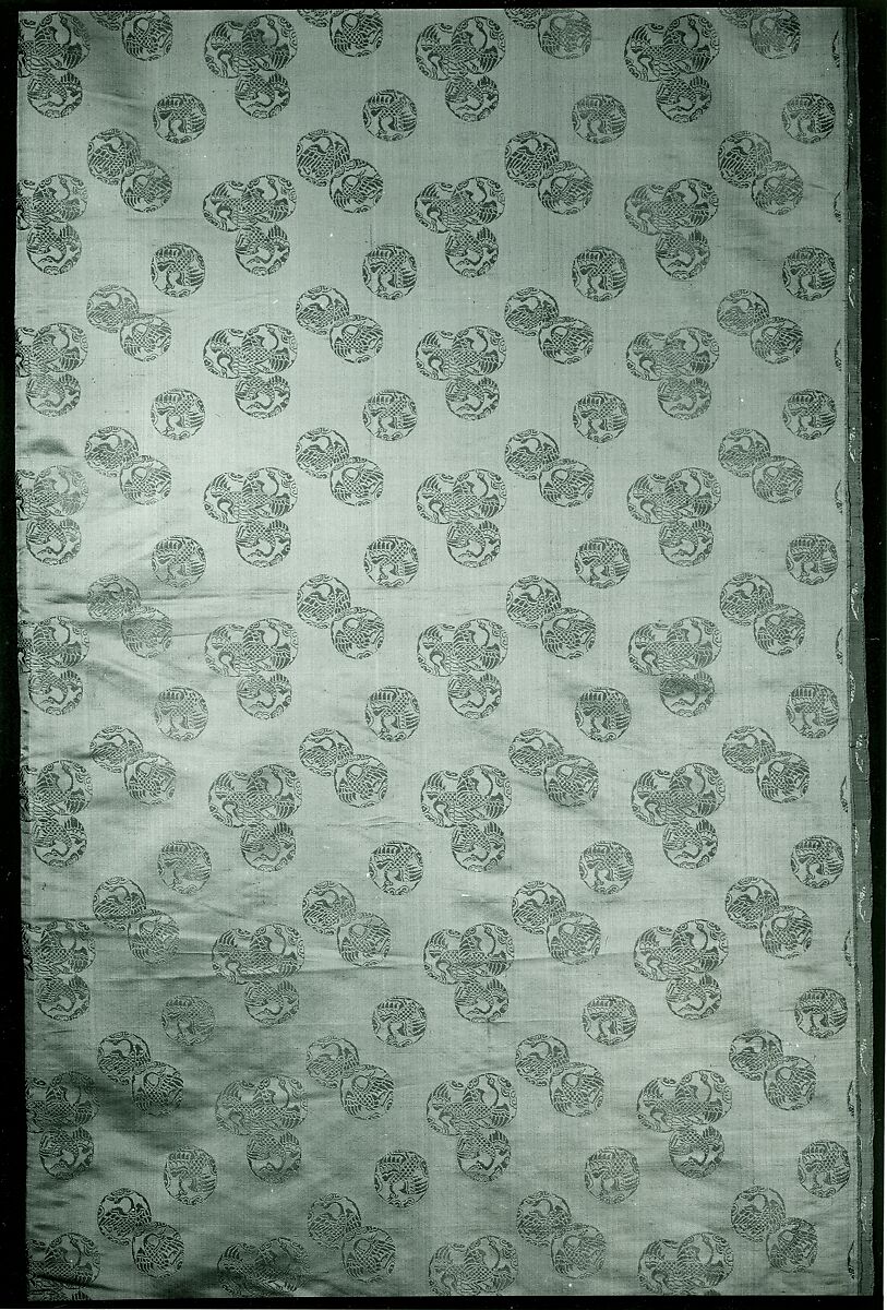 Panel (see also 1975.1.1932), Chinese  , Qing Dynasty, Red silk., Chinese