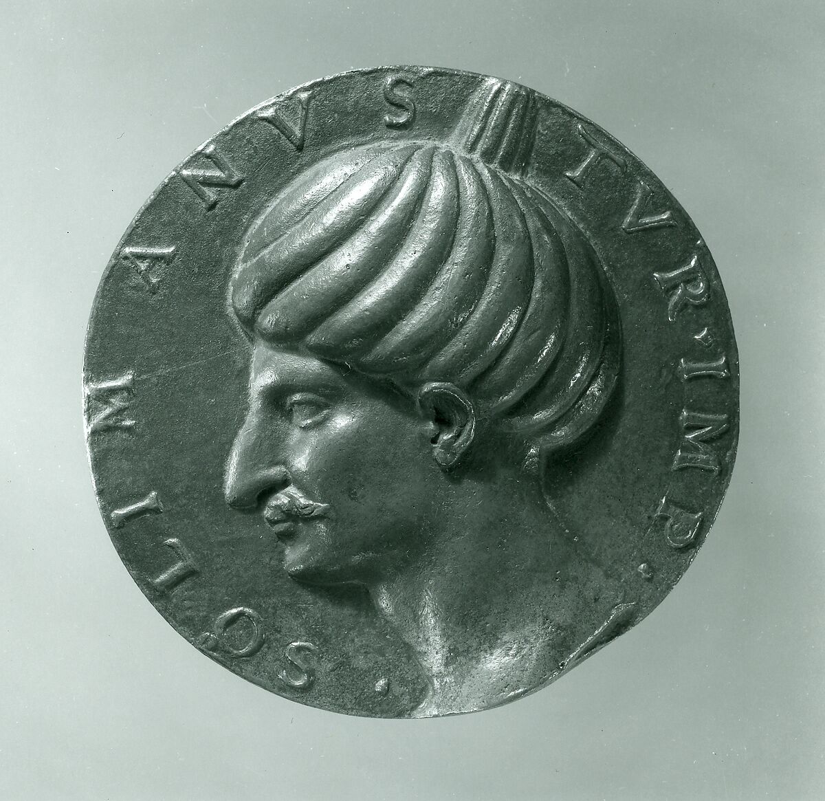 Medal:  Sultan Süleyman I, Bronze (Reddish copper alloy with
traces of a dark wax layer)., Northern Italian 