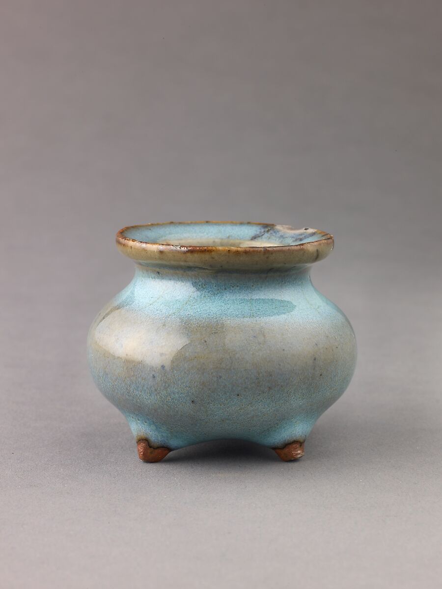 Miniature incense burner, Jun ware, Chinese  , Jin/Yuan Dynasty, Stoneware with blue glaze., Chinese