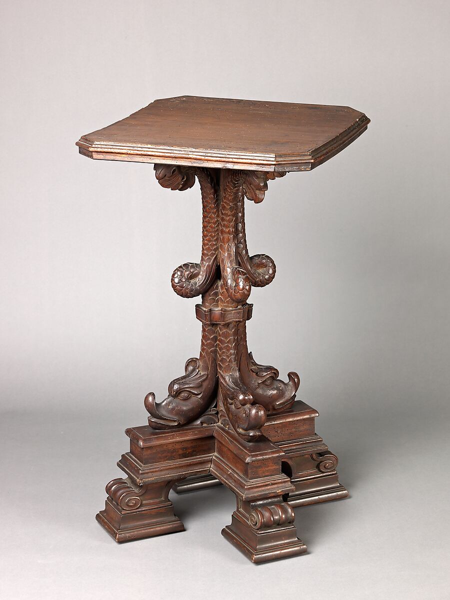 Square table, Walnut, carved., Italian (?) 