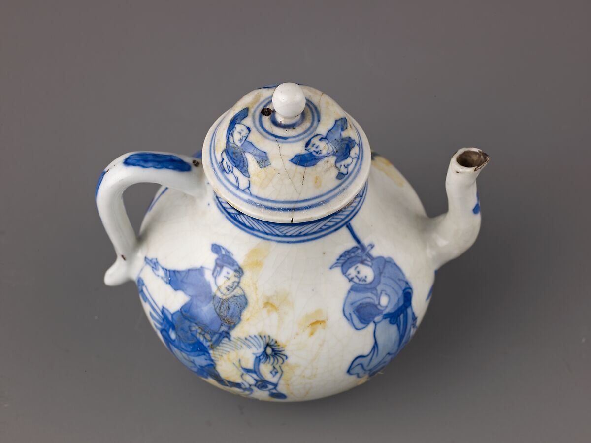 Small covered wine pot or teapot, Chinese  , Qing Dynasty, Kangxi period, Porcelain painted in underglaze blue., Chinese