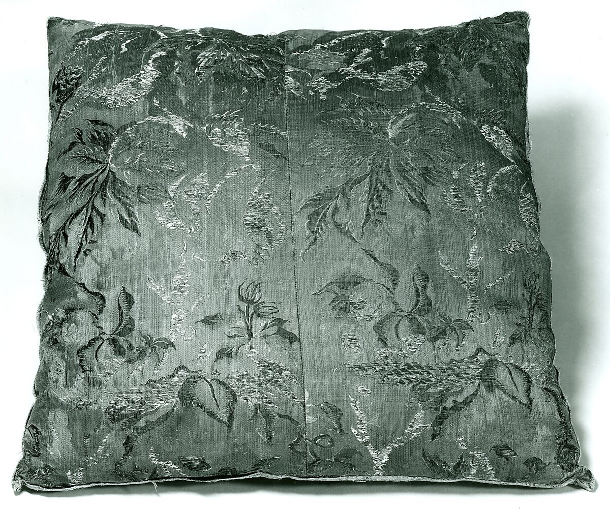 Cushion, Silk; metal on silk core; linen, Italian 