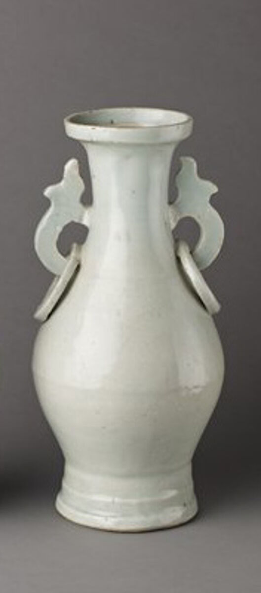Vase: Qingbai Shufu-type ware (pair with 1975.1.1669), Chinese  , probably from the Jingdezhen kilns, Jiangxi Province, Porcelain with bluish-toned glaze., Chinese