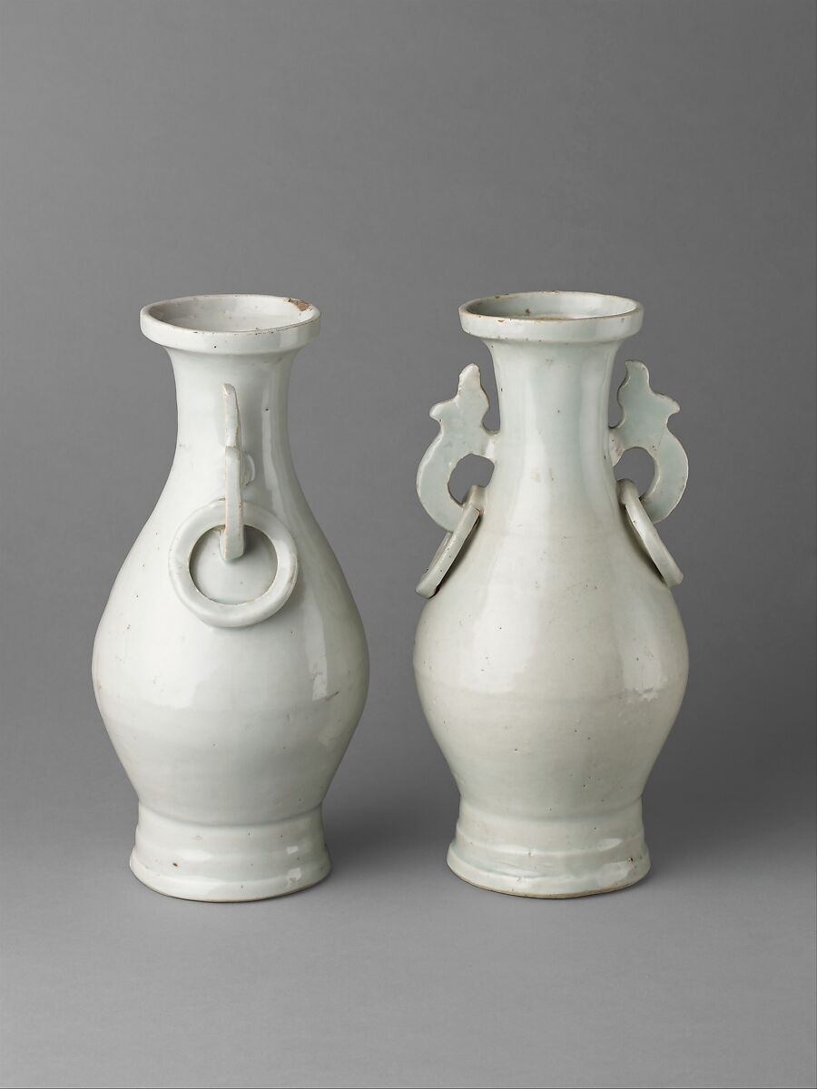 Vase: Qingbai Shufu-type ware (pair with 1975.1.1669), Chinese  , probably from the Jingdezhen kilns, Jiangxi Province, Porcelain with bluish-toned glaze., Chinese 