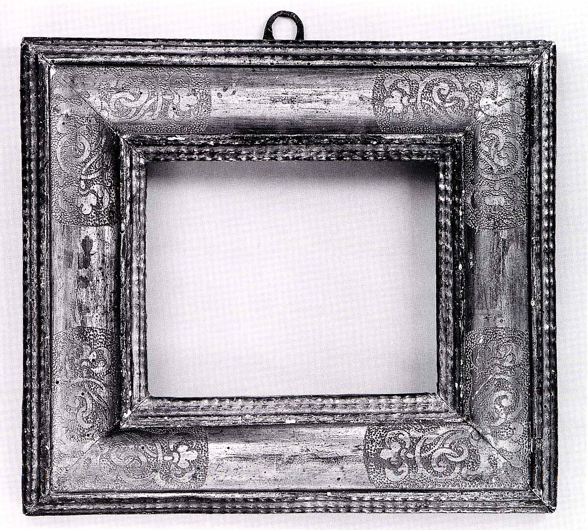 Gilt ripple frame, Poplar. Gilt; orange-red bole. Iron hanger., Sicilian(?) 