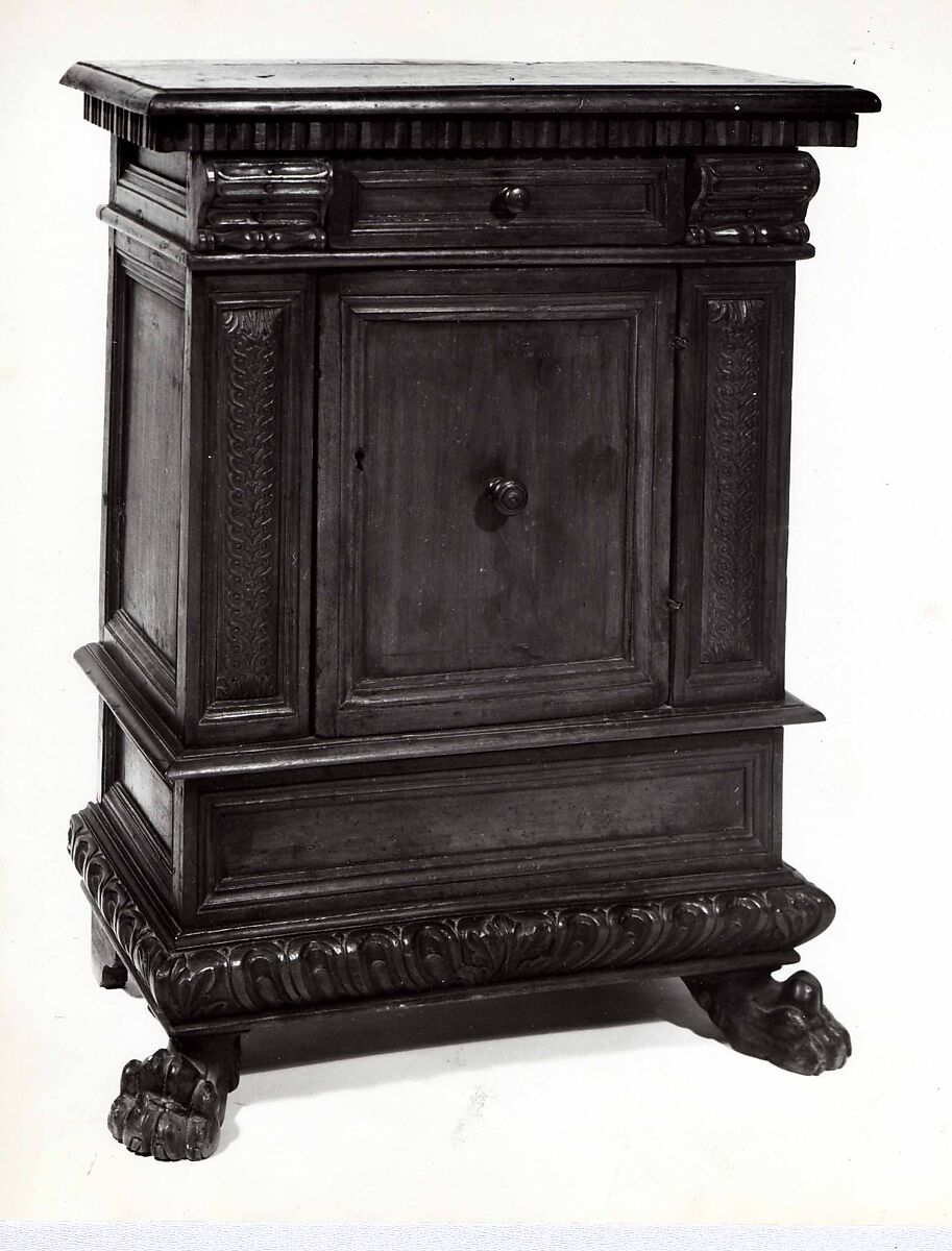 Cabinet (credenza), Walnut, oak., Italian