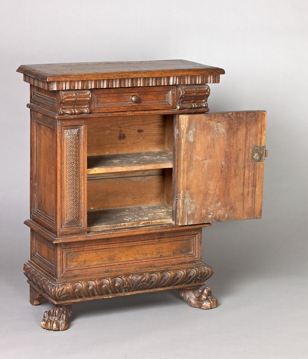 Cabinet (credenza), Walnut, oak., Italian