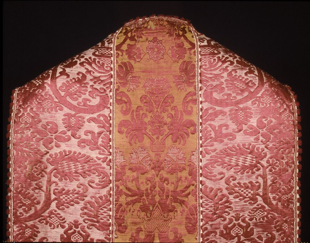 Chasuble, Silk; linen; metal, Spanish