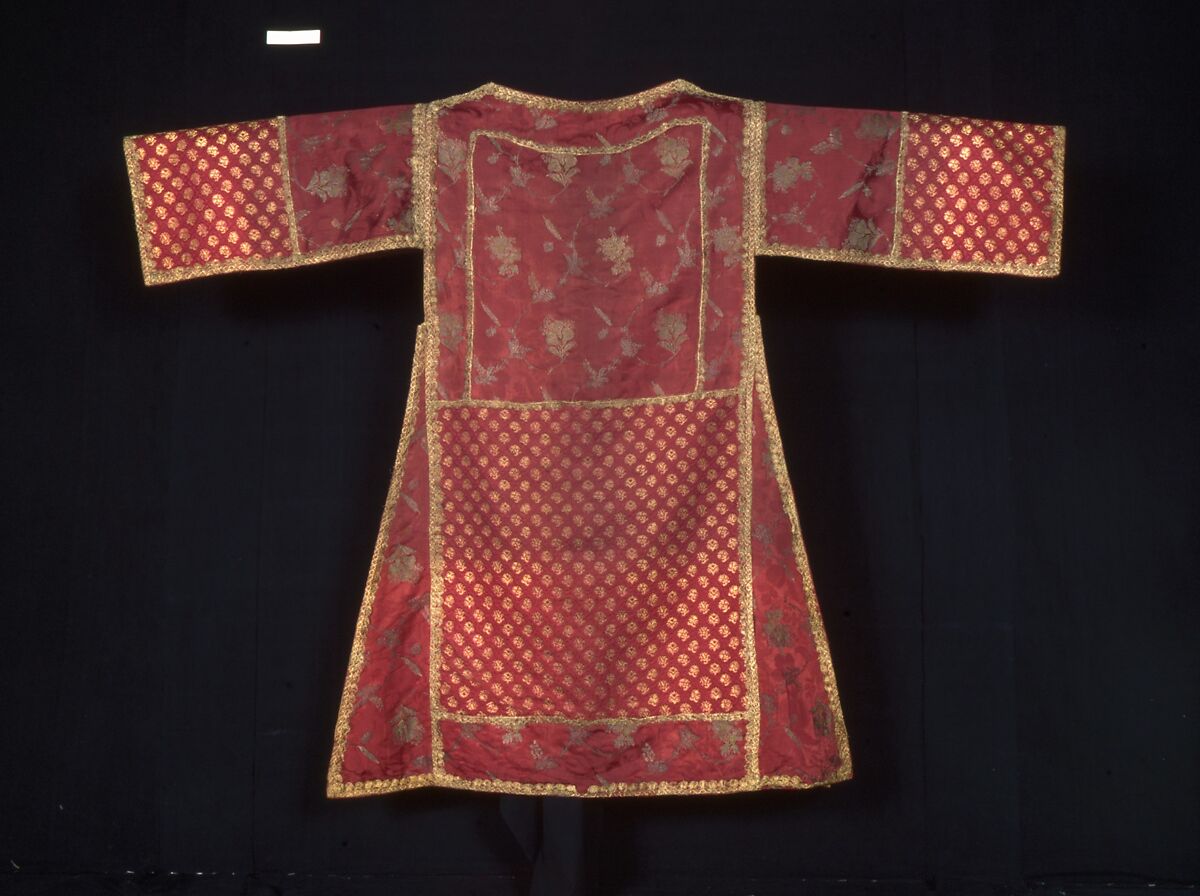 Dalmatic, Silk; metal; satin, Italian 