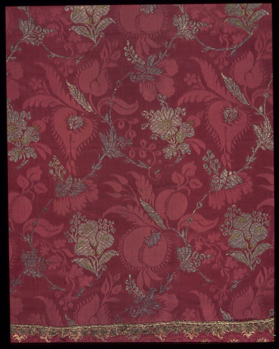 Dalmatic, Silk; metal; satin, Italian