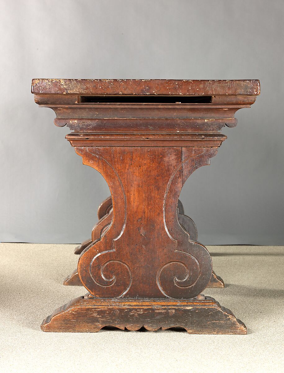Table, Walnut, carved., Italian