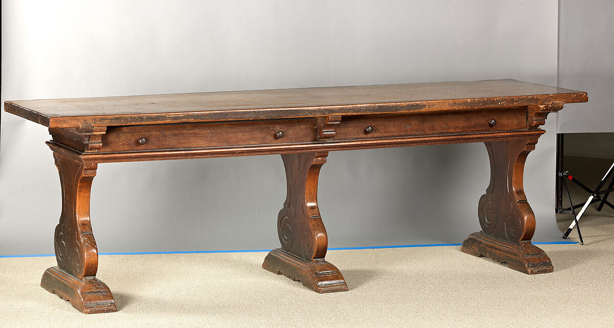 Table, Walnut, carved., Italian 