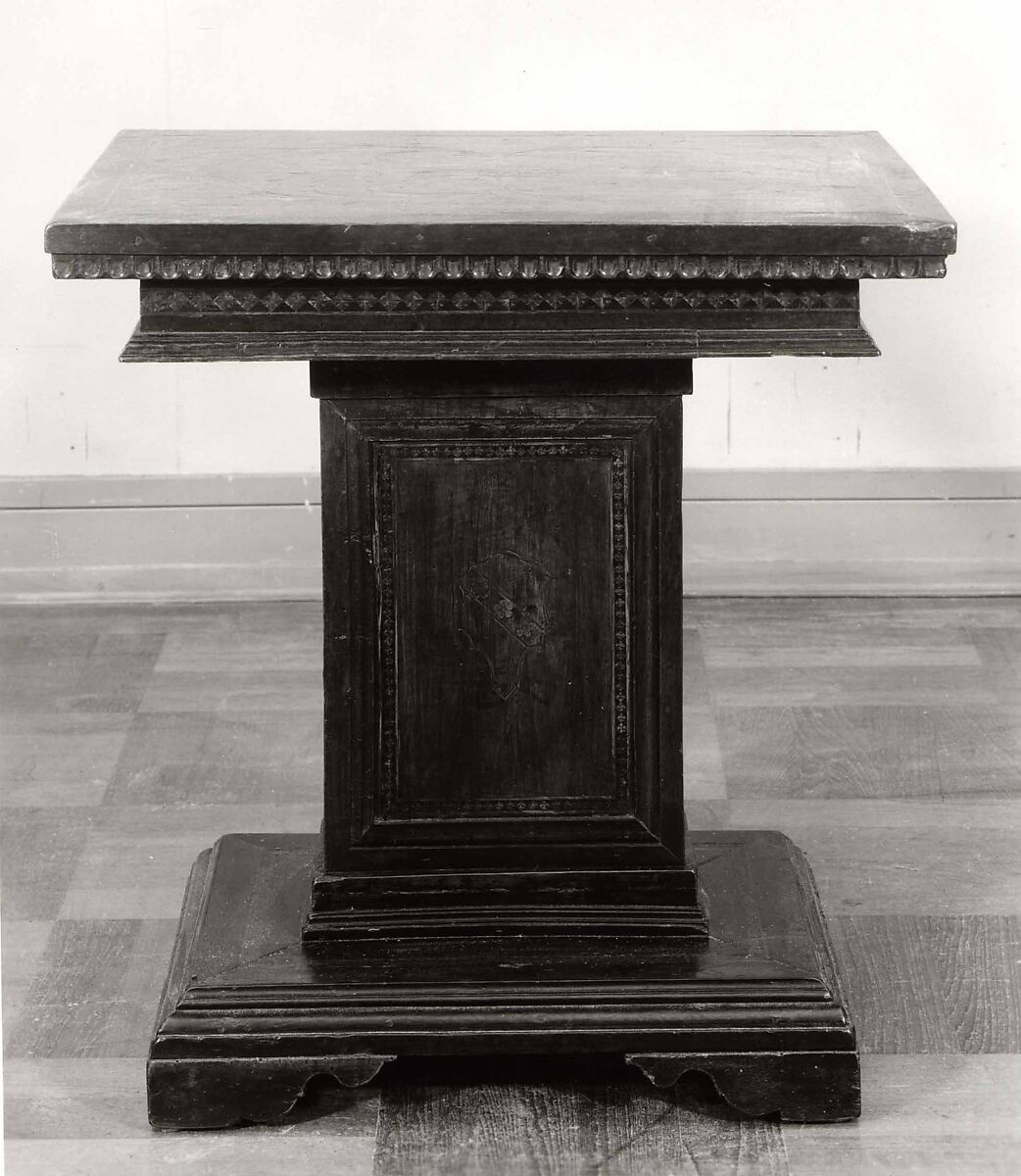 Rectangular table, Walnut, maple, poplar., Italian (?)