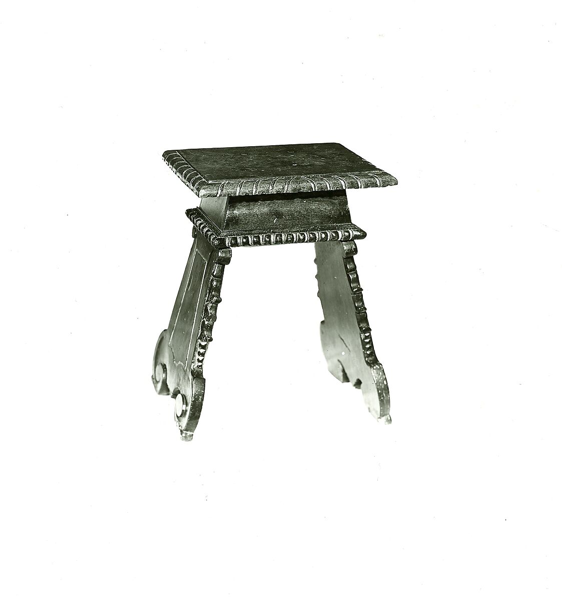 Stool (pair with 1975.1.2003), Walnut, carved, partially gilded., Italian