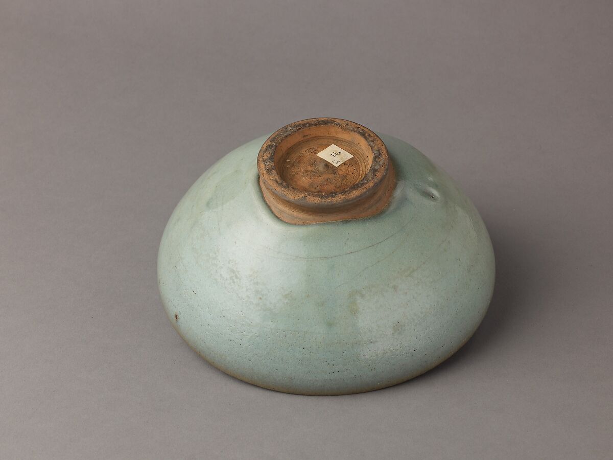 Deep bowl, Chinese  , Jin/Yuan Dynasty, Stoneware with splashed blue glaze., Chinese