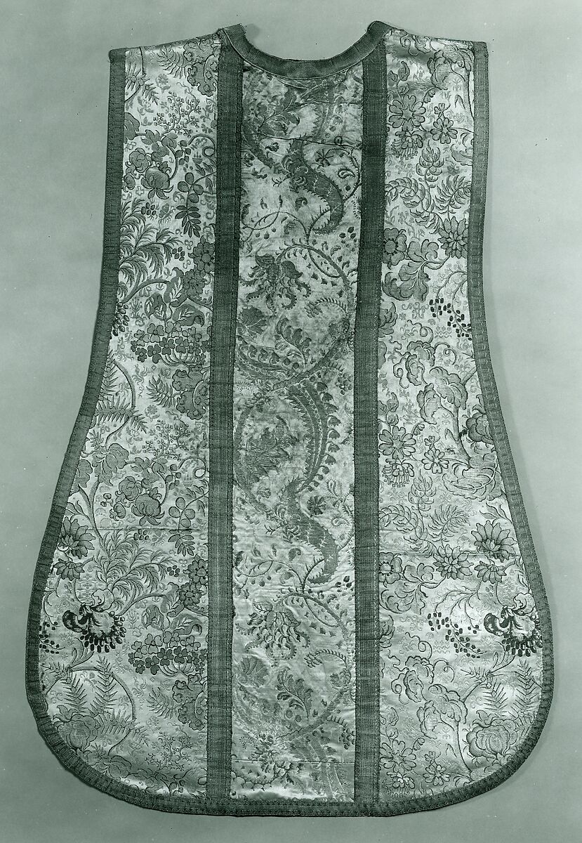 Chasuble, Silk; metal; cotton; hemp, Italian