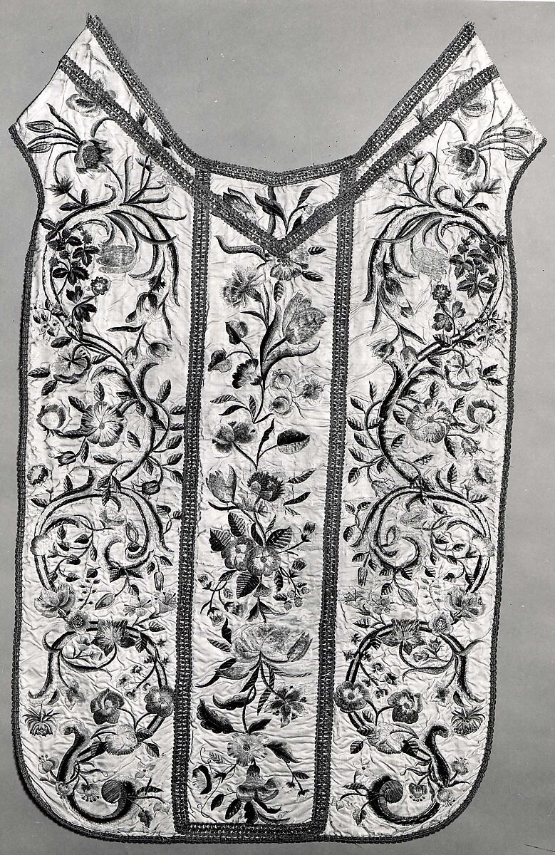 Chasuble (back), Silk; metal; linen, Italian 