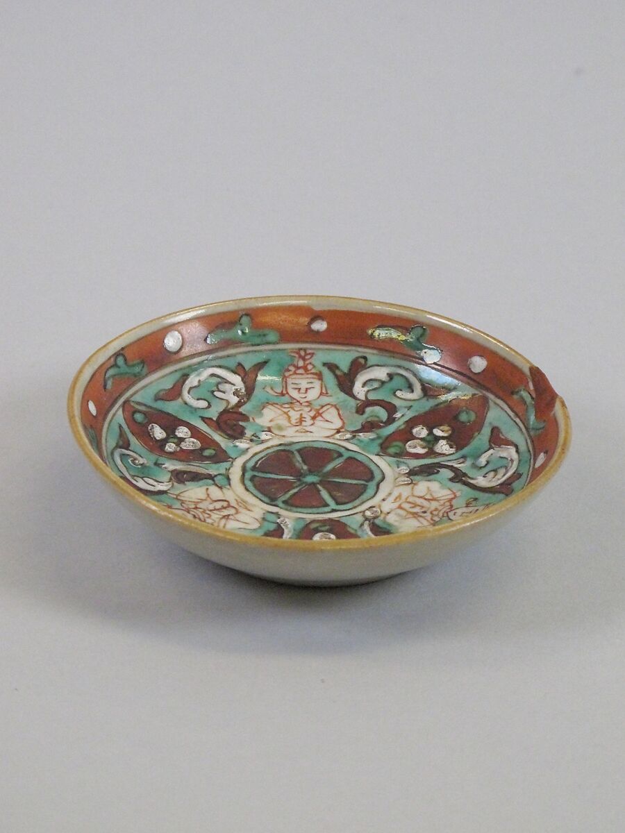 Saucer with Thai mythical figures, Porcelain painted in overglaze polychrome enamels (Bencharong ware for Thai market), China 