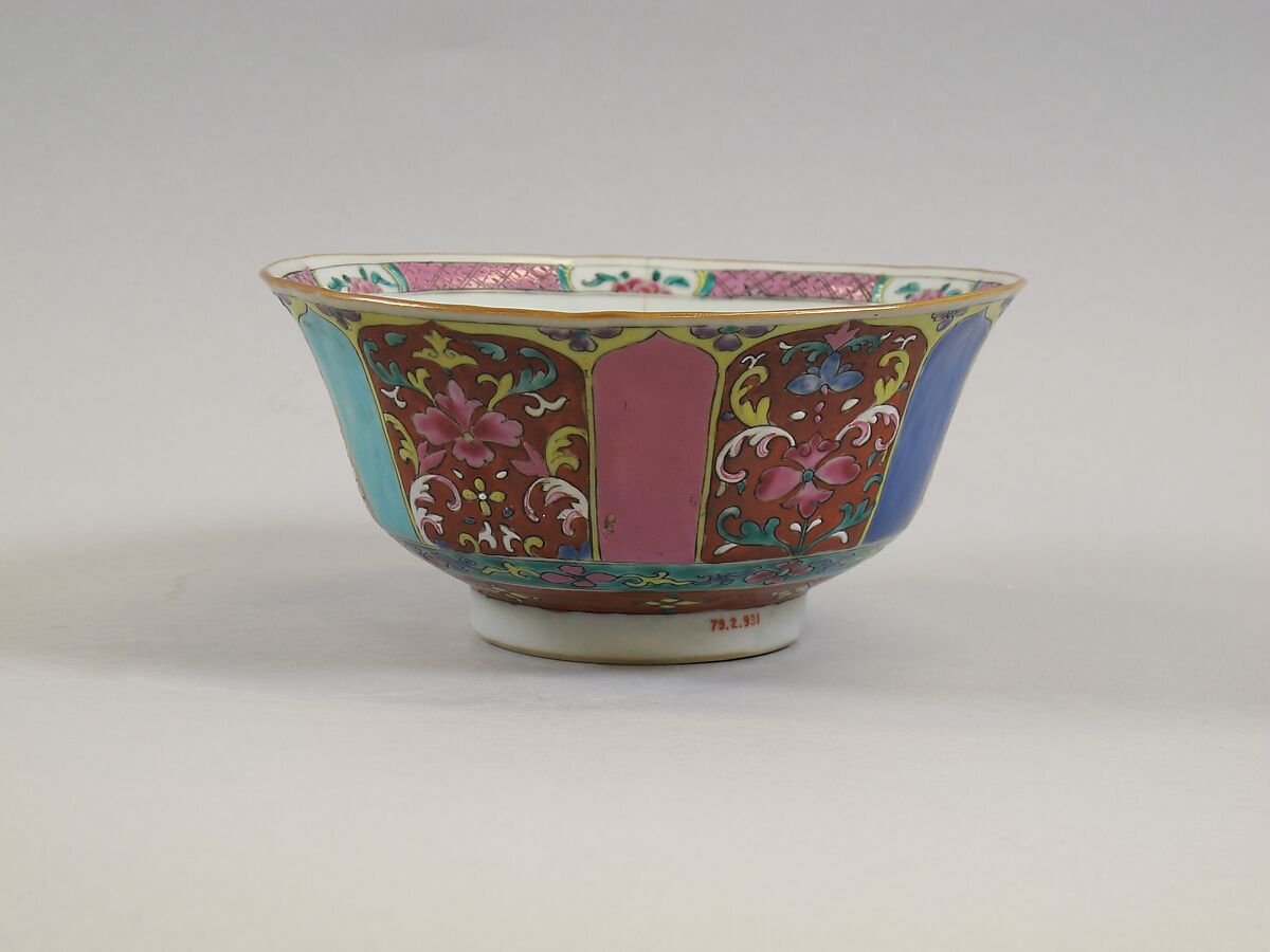 Bowl, Porcelain painted in overglaze iron-red and polychrome enamels, China 