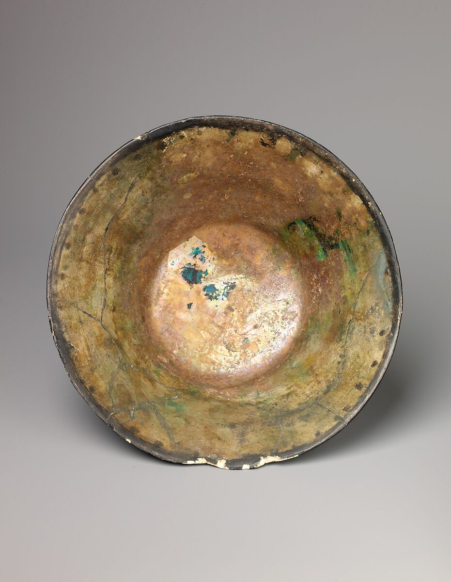 Biconical bowl, Fritware, underglaze-painted., Syrian