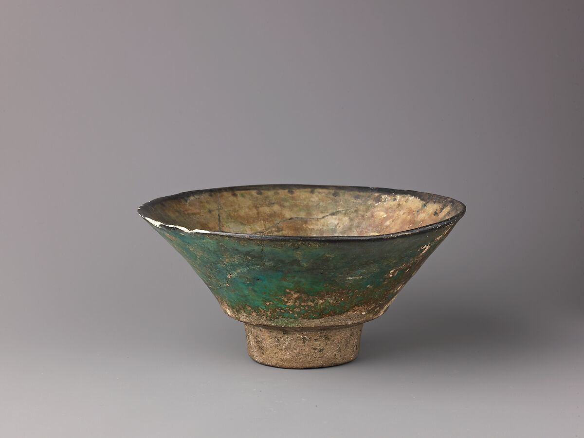 Biconical bowl, Fritware, underglaze-painted., Syrian 