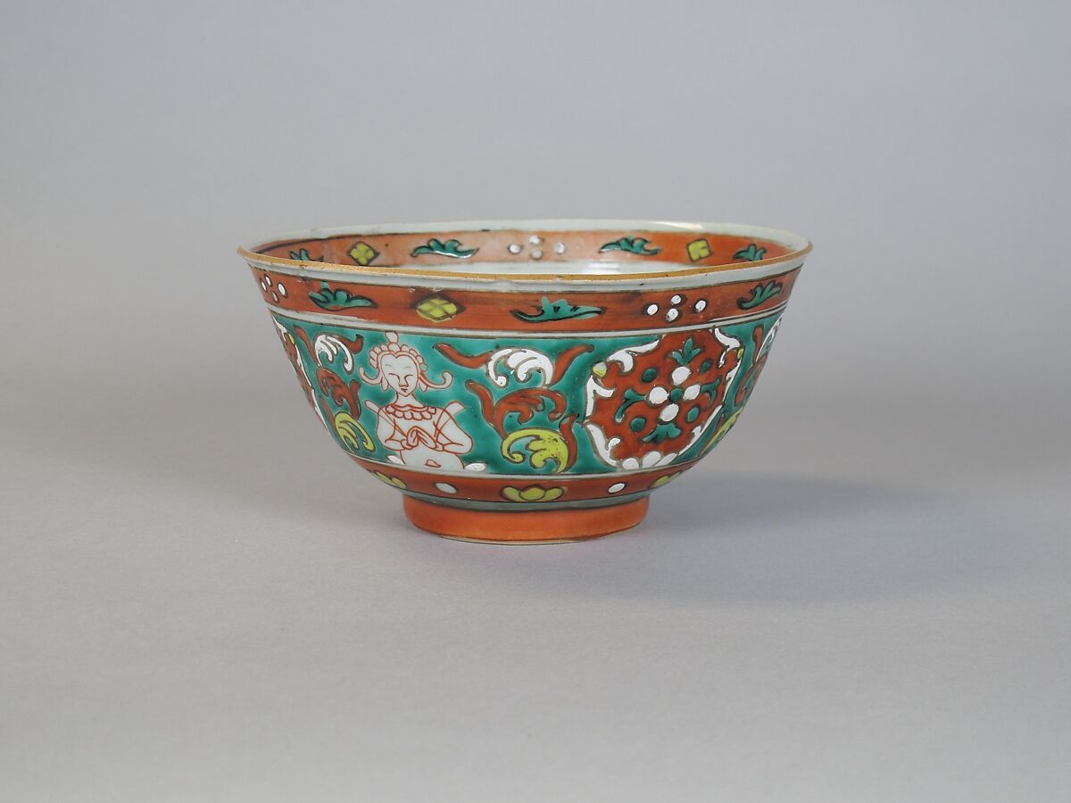 Bowl with Thai mythical figures, Porcelain painted in overglaze polychrome enamels (Bencharong ware for Thai market), China