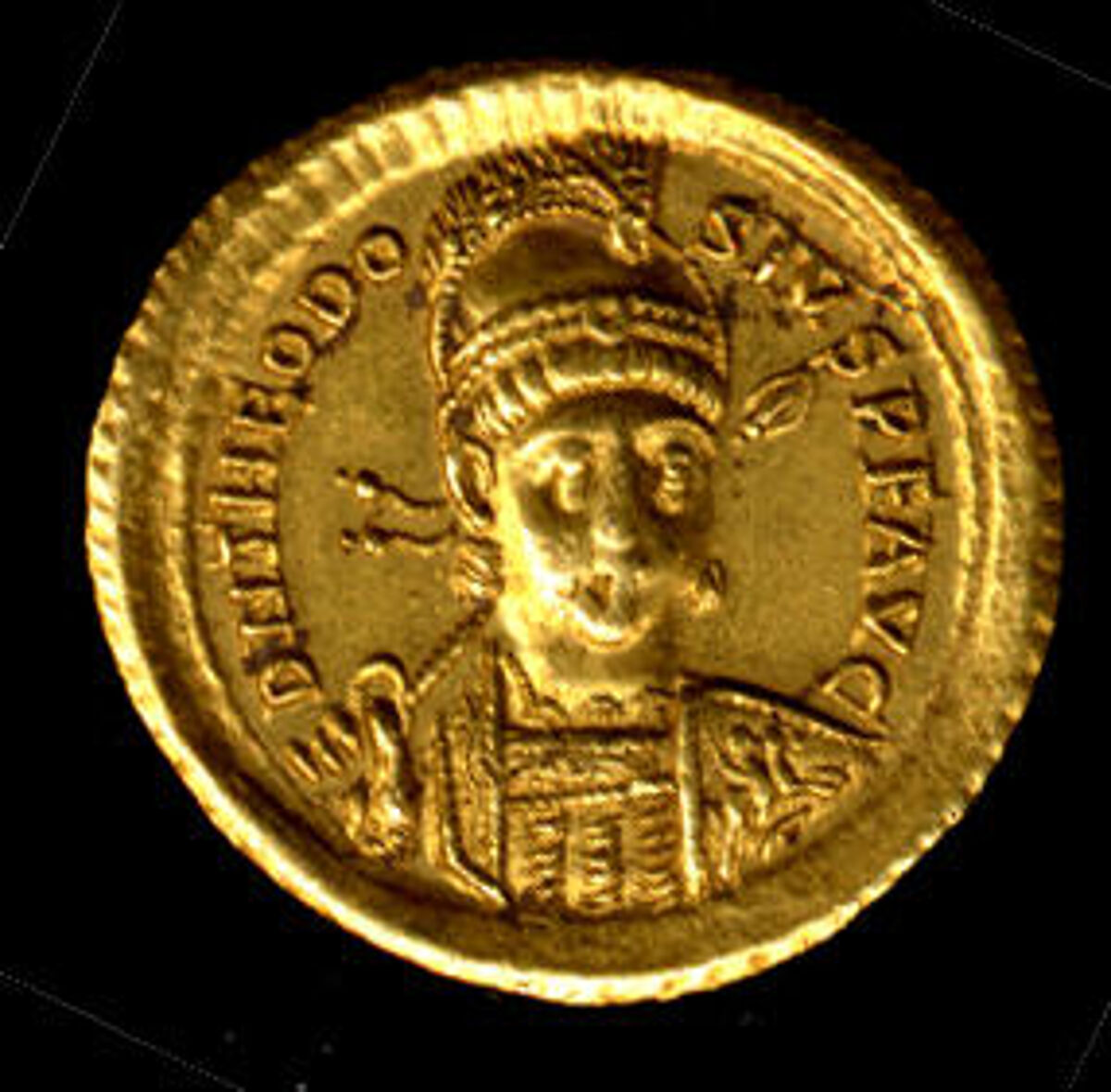 Gold Solidus of Theodosius II (408–50), Gold, Byzantine 