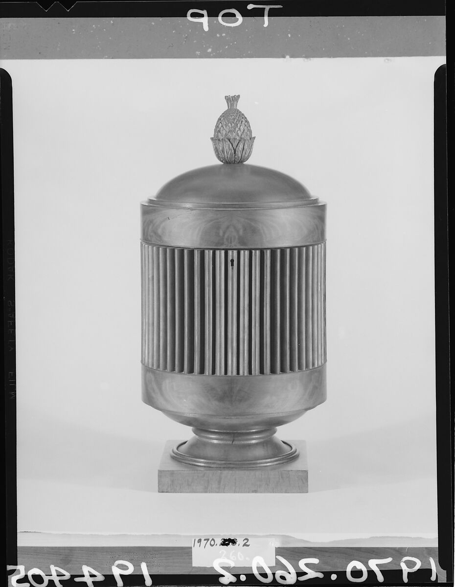 Knife Urn, Mahogany, mahogany veneer, white pine, tulip poplar, American