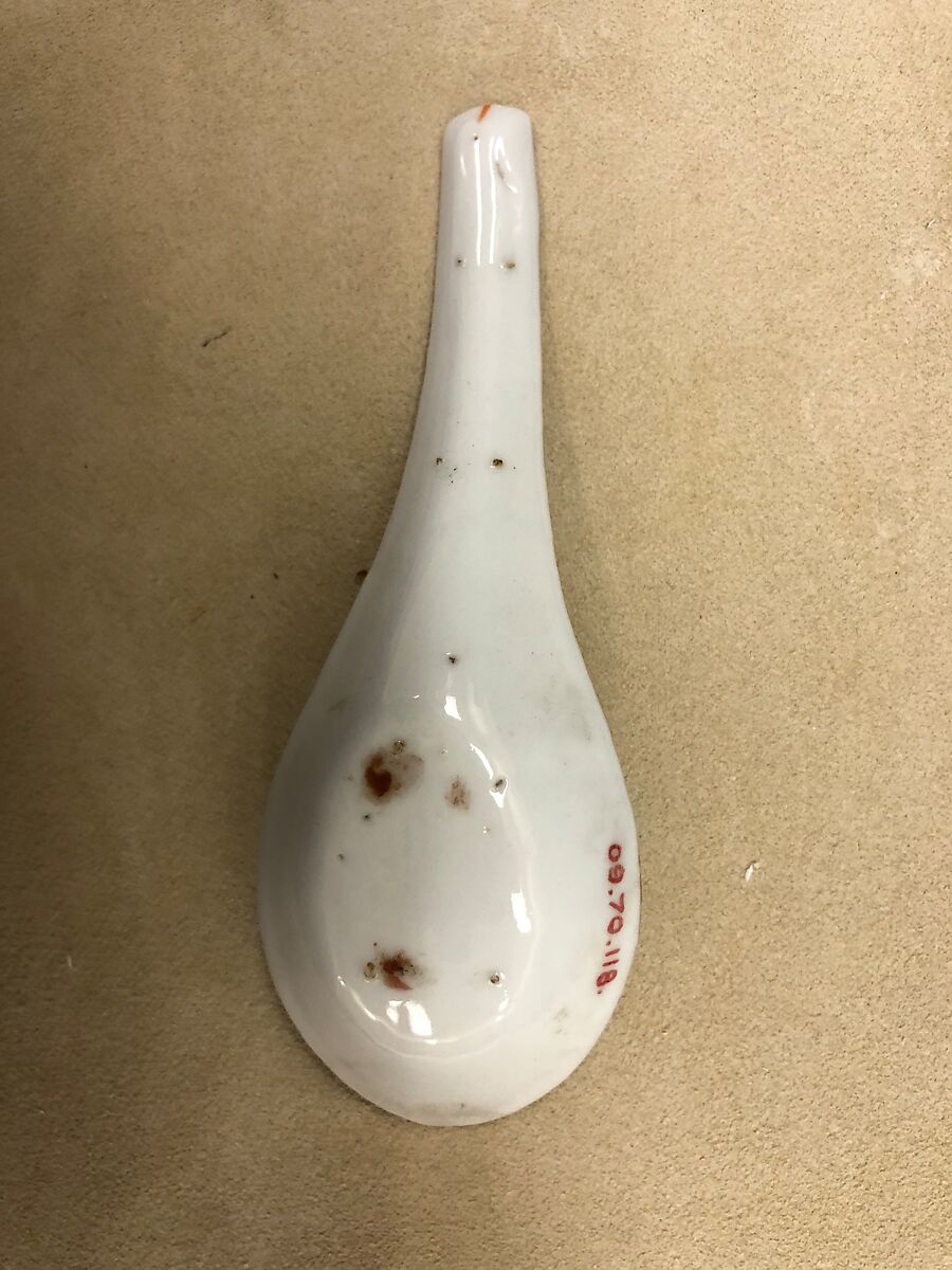 Spoon with Thai mythical figure, Porcelain painted in overglaze polychrome enamels (Bencharong ware for Thai market), China
