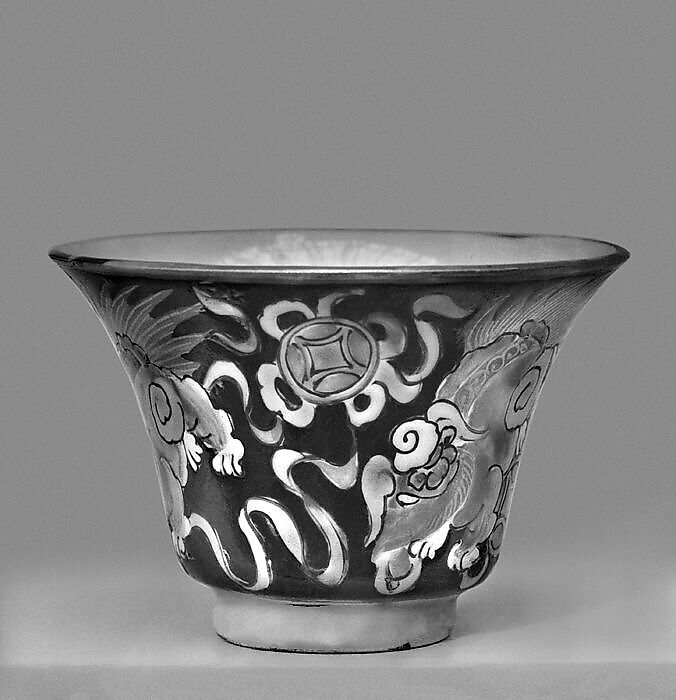 Cup, Porcelain painted in overglaze polychrome enamels, China 