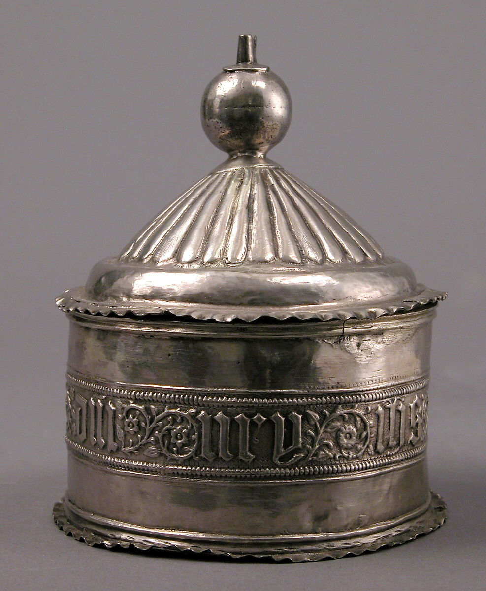 Pyx, Silver with gilded interior, Spanish