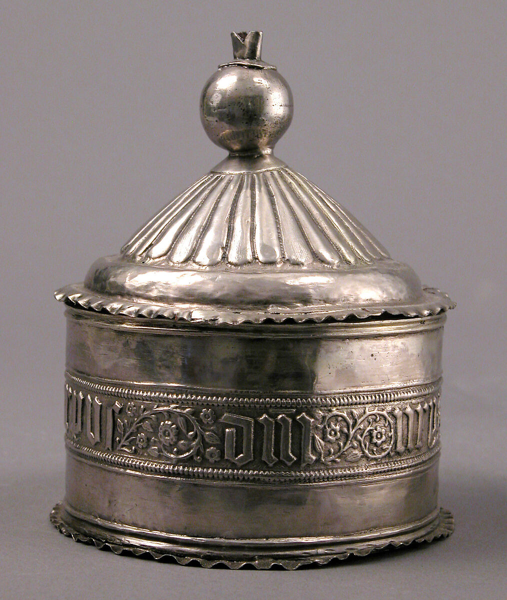 Pyx, Silver with gilded interior, Spanish