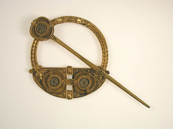 Queen's Brooch, Bronze gilt, Irish 