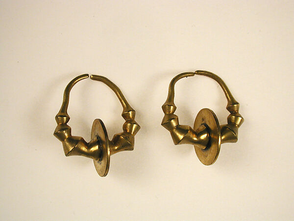 Earrings | Irish | The Metropolitan Museum of Art