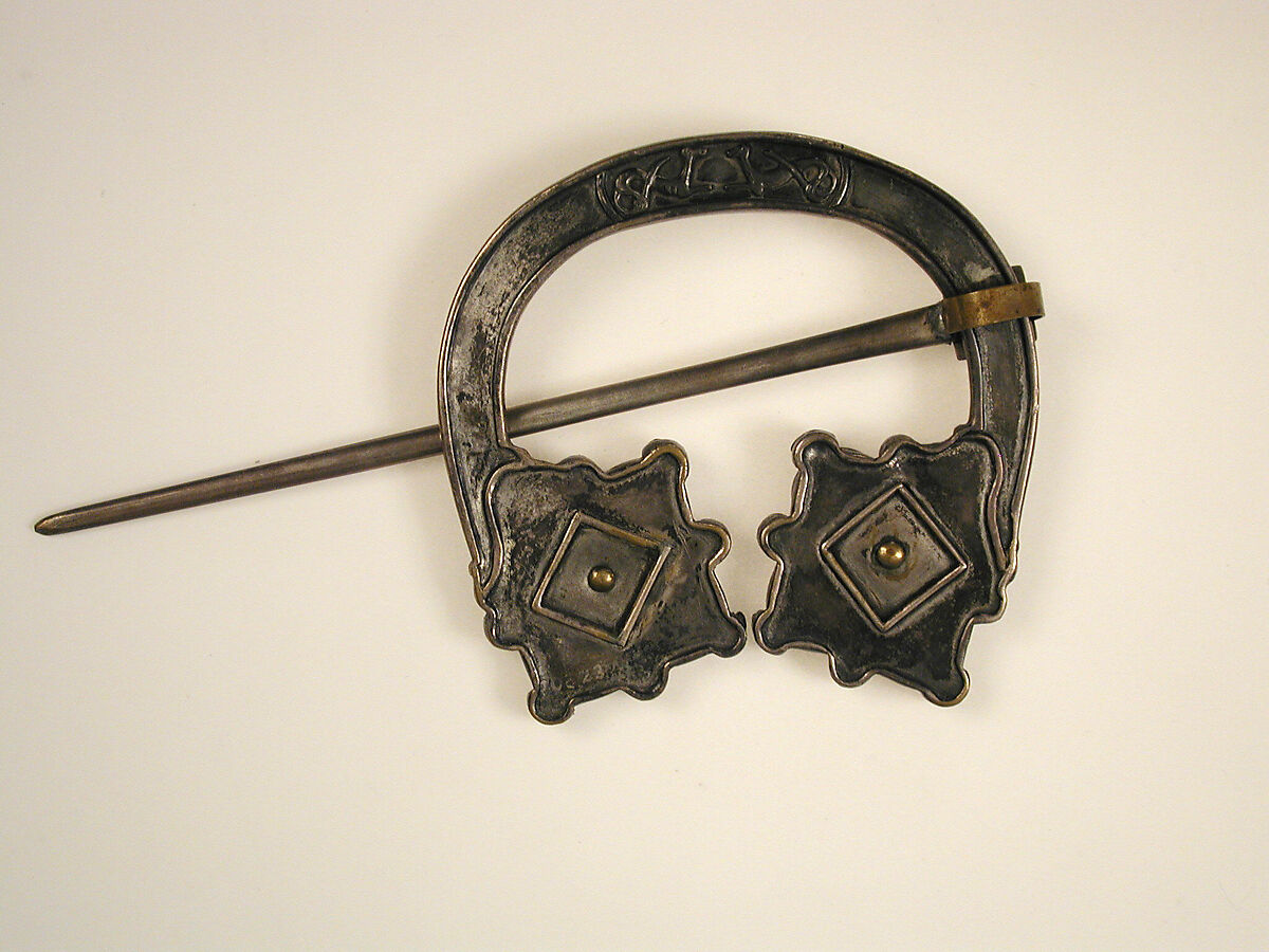 Brooch from Kilmainham, Bronze gilt, Irish