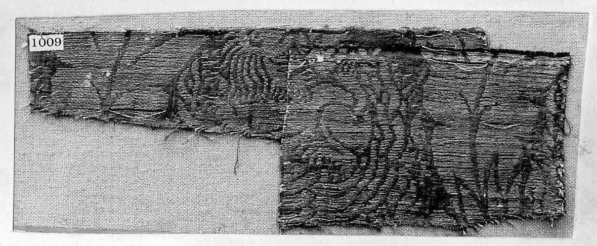 Textile with Lions and Peacocks, Silk, gold thread, Italian