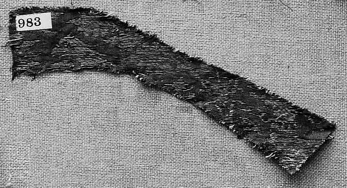 Textile with Foliated Ornament and Eagle's Head, Silk, metal thread, Italian