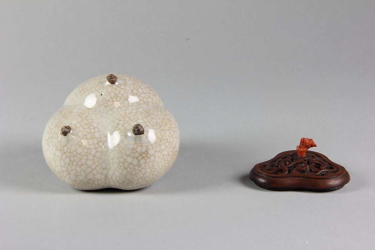 Incense Burner with Cover, Porcelain with crackled glaze, China