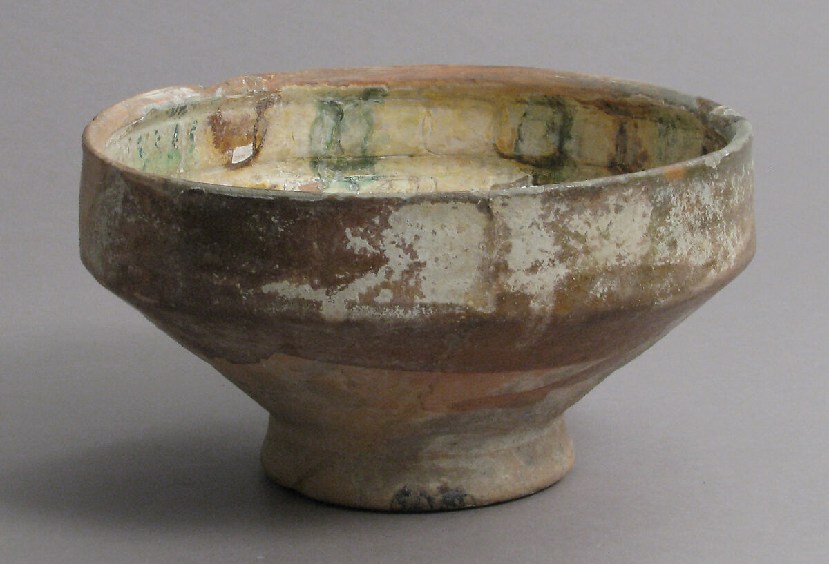 Bowl, Earthenware, glazed (Mezzo-maiolica), Byzantine