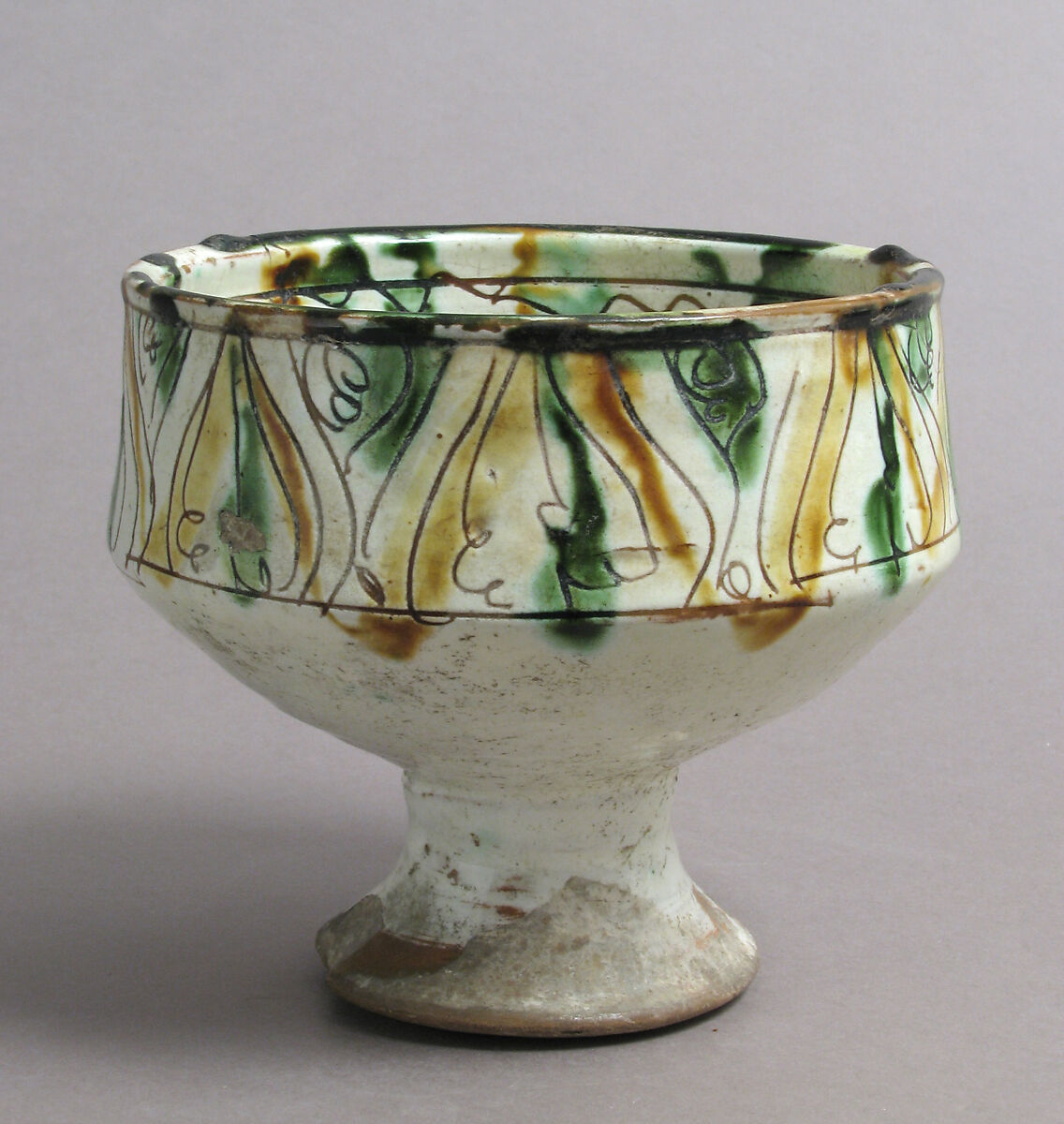 Footed cup with palmettes, Earthenware, glazed, Byzantine 