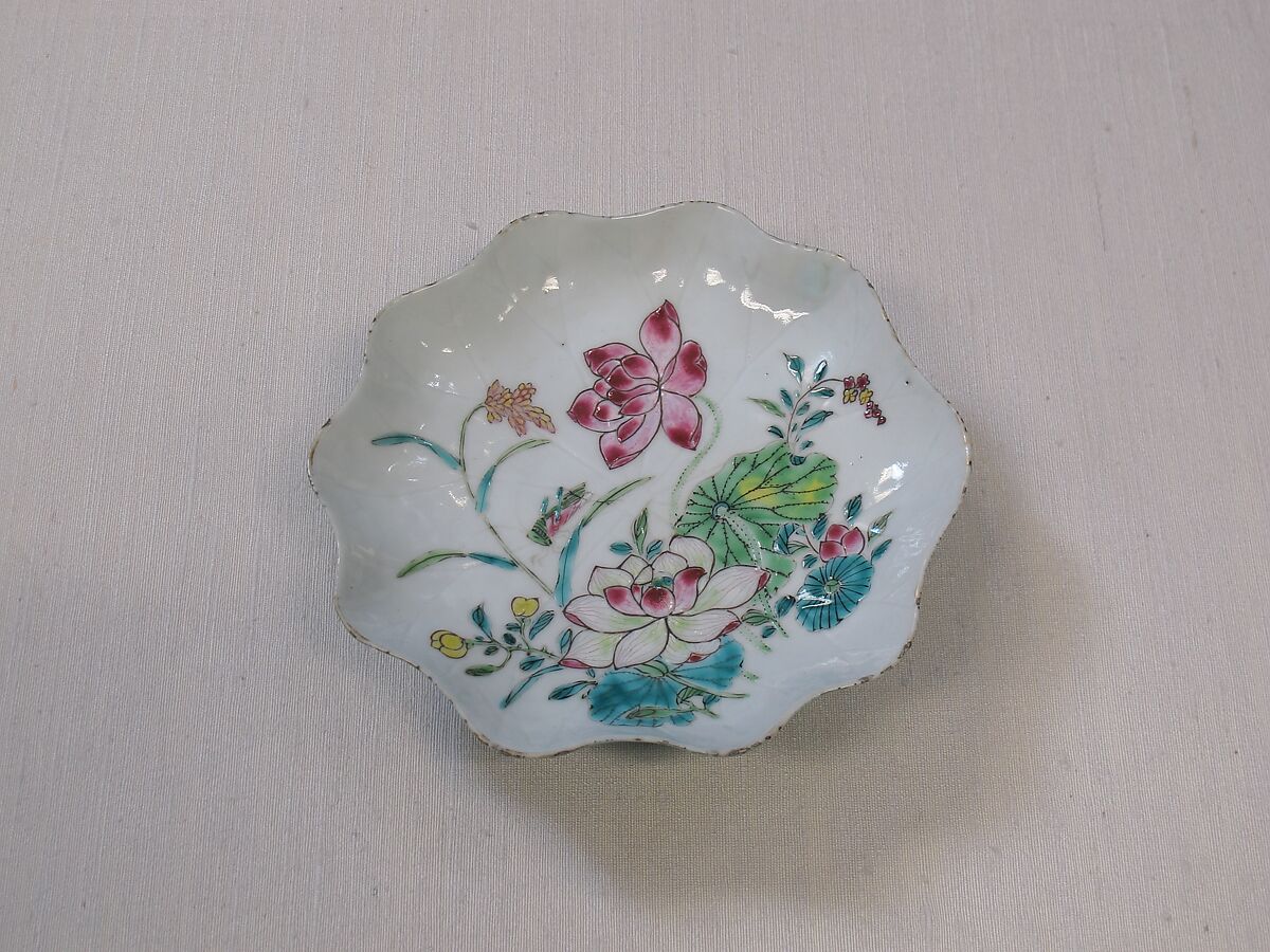 Lotus dish, Porcelain painted in overglaze polychrome enamels and with applique decoration (Jingdezhen ware), China 