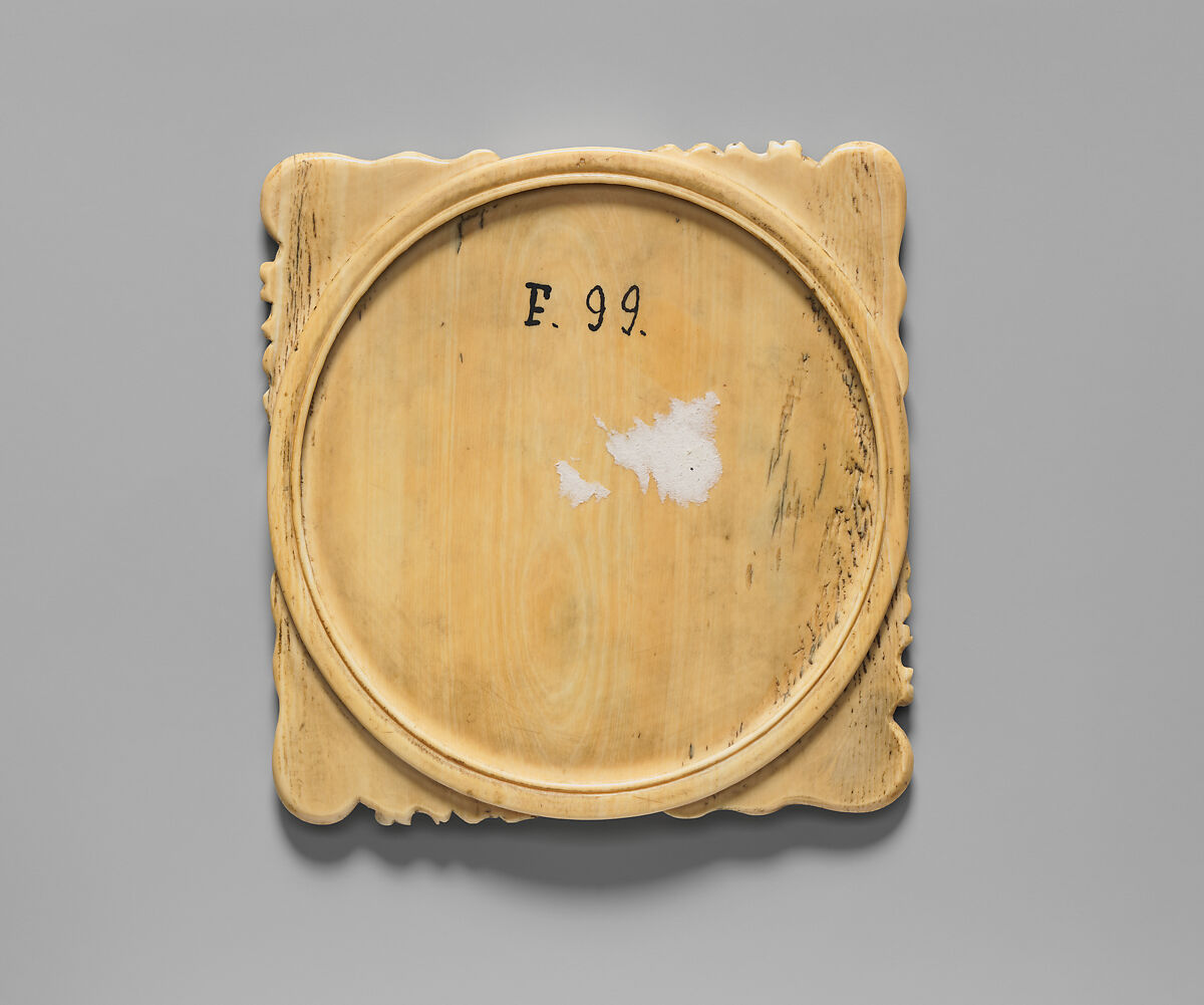 Mirror Cover with the Attack on the Castle of Love, Elephant ivory (?) or some kind of plastic, European (Medieval style)