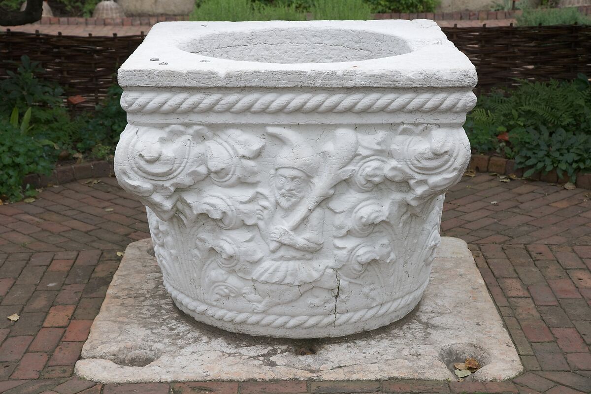 Wellhead, Limestone (Istrian limestone), Italian