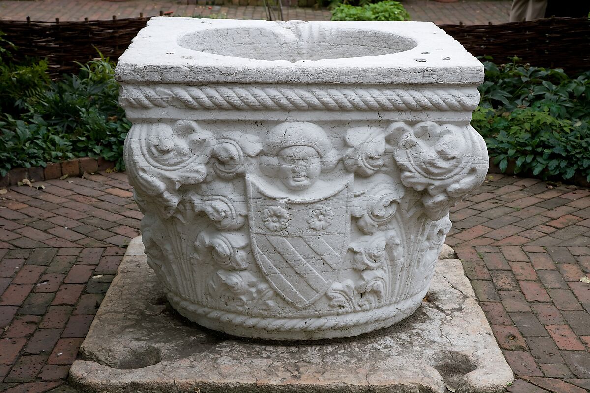 Wellhead, Limestone (Istrian limestone), Italian